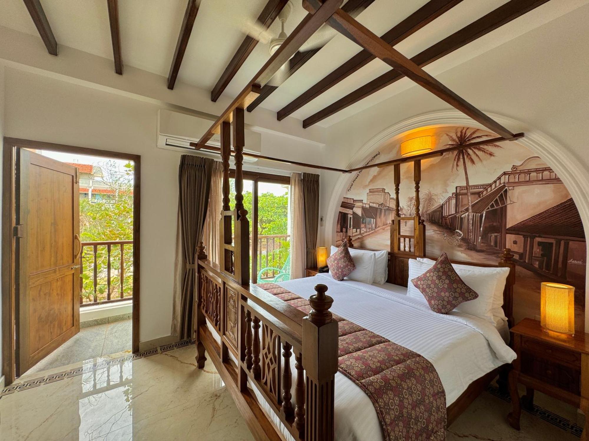La Plage Seaview Suites Pondicherry Exterior photo