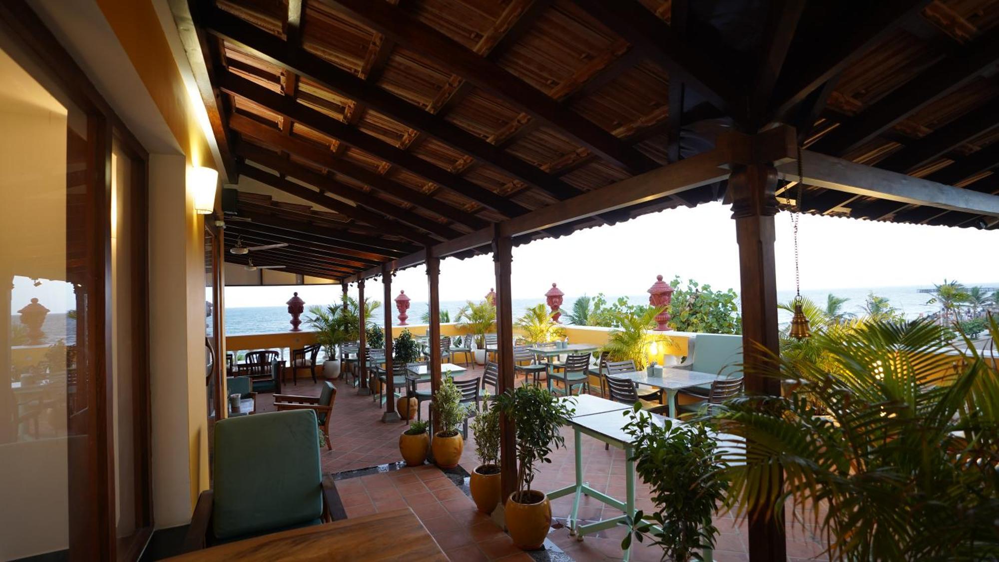 La Plage Seaview Suites Pondicherry Exterior photo