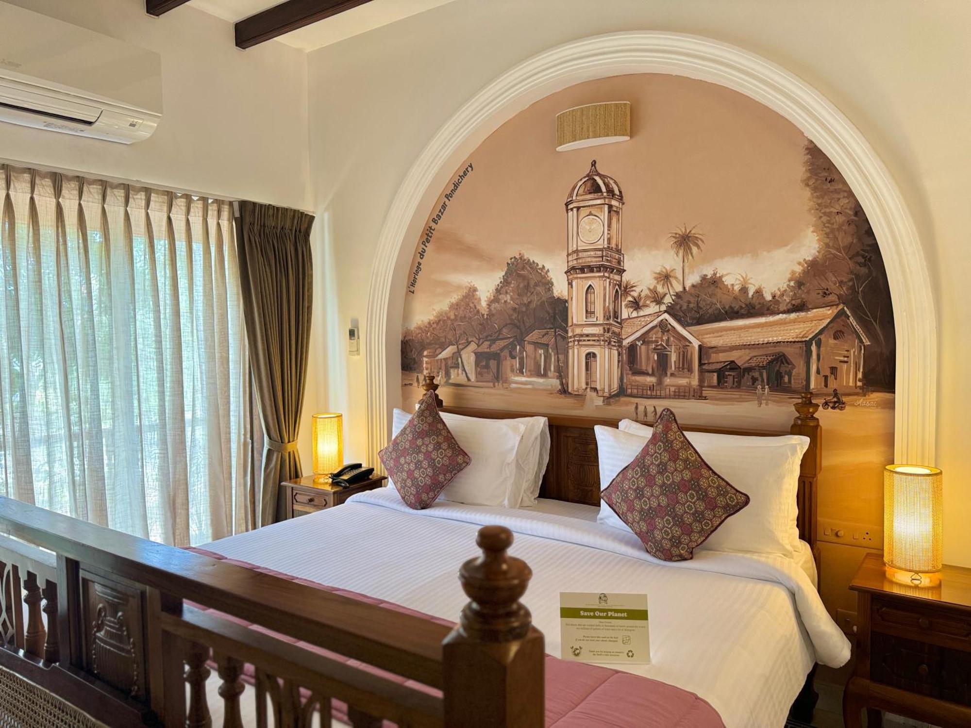La Plage Seaview Suites Pondicherry Exterior photo